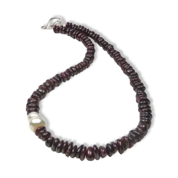 Garnet and pearl necklace